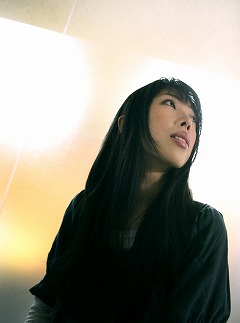 画像ギャラリー No.002のサムネイル画像 / 「Starry☆Sky」の楽曲を収録した，いとうかなこさん最新シングル