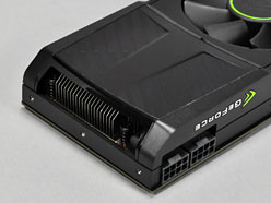 画像ギャラリー No.007のサムネイル画像 / 「GeForce GTX 590」レビュー。1枚にフルスペックFermiを2基搭載して，世界最速シングルカードは誕生したか