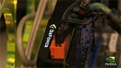 画像ギャラリー No.008のサムネイル画像 / 「GeForce GTX 590」レビュー。1枚にフルスペックFermiを2基搭載して，世界最速シングルカードは誕生したか