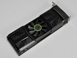 画像ギャラリー No.012のサムネイル画像 / 「GeForce GTX 590」レビュー。1枚にフルスペックFermiを2基搭載して，世界最速シングルカードは誕生したか