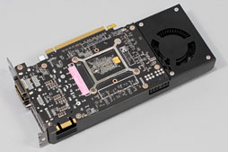 画像ギャラリー No.009のサムネイル画像 / 謎のGPU「GeForce GTX 560 SE」をテスト。性能はGTX 560とGTX 550 Tiのちょうど中間に
