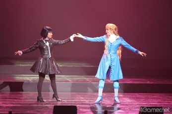 画像ギャラリー No.023のサムネイル画像 / 巴里花組と紐育星組のメンバーシャッフルも？　ライブイベント「サクラ大戦 巴里花組＆紐育星組ライブ2010 〜可憐な花々 煌めく星々〜」ゲネプロの模様をレポート　※写真追加