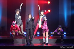 画像ギャラリー No.027のサムネイル画像 / 巴里花組と紐育星組のメンバーシャッフルも？　ライブイベント「サクラ大戦 巴里花組＆紐育星組ライブ2010 〜可憐な花々 煌めく星々〜」ゲネプロの模様をレポート　※写真追加