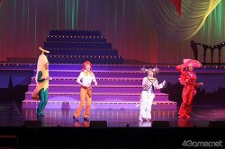 画像ギャラリー No.049のサムネイル画像 / 巴里花組と紐育星組のメンバーシャッフルも？　ライブイベント「サクラ大戦 巴里花組＆紐育星組ライブ2010 〜可憐な花々 煌めく星々〜」ゲネプロの模様をレポート　※写真追加