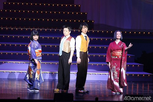 画像ギャラリー No.052のサムネイル画像 / 巴里花組と紐育星組のメンバーシャッフルも？　ライブイベント「サクラ大戦 巴里花組＆紐育星組ライブ2010 〜可憐な花々 煌めく星々〜」ゲネプロの模様をレポート　※写真追加