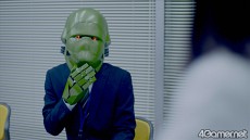 画像ギャラリー No.008のサムネイル画像 / 「バイナリー ドメイン」，“アサルト君”が活躍するプロモーションムービー「ランチ編」＆「説教編」の2本を公開