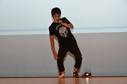 画像ギャラリー No.013のサムネイル画像 / ［CEDEC 2012］「クララが立った！」的なバイナリードメインのボスの二足立ちに，キミはAIとアニメーションの相互連携の可能性を見るか