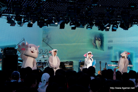 画像ギャラリー No.004のサムネイル画像 / “ファルコムjdkバンド2011 サマーライブ in ニコファーレ”レポート：jdkバンドおよび柿原徹也さん＆水橋かおりさんへのインタビューも掲載