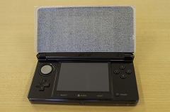 画像ギャラリー No.017のサムネイル画像 / 新しいものを買ったときの「箱を開けるワクワク感」は異常！――というわけで「ニンテンドー3DS」をさっそく開封してみた