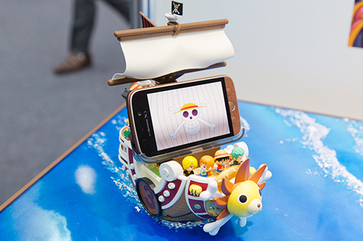 画像ギャラリー No.005のサムネイル画像 / NTTドコモ，「GALAXY S III α」「AQUOS PHONE ZETA」など2012年冬モデルスマートフォン10製品を発表。すべてが下り最大100Mbpsの「Xi」に対応