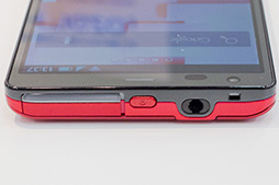 画像ギャラリー No.035のサムネイル画像 / NTTドコモ，「GALAXY S III α」「AQUOS PHONE ZETA」など2012年冬モデルスマートフォン10製品を発表。すべてが下り最大100Mbpsの「Xi」に対応