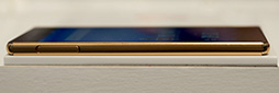 画像ギャラリー No.007のサムネイル画像 / 「Xperia Z4」は何が新しくなった？ ARROWSとAQUOSの新型はどう？ NTTドコモ2015年夏モデルテストレポート
