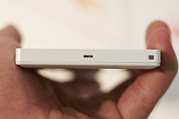 画像ギャラリー No.033のサムネイル画像 / 「Xperia Z4」は何が新しくなった？ ARROWSとAQUOSの新型はどう？ NTTドコモ2015年夏モデルテストレポート