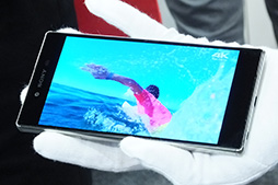 画像ギャラリー No.014のサムネイル画像 / 「Xperia Z5」シリーズ3製品に「Nexus 5X」も。ドコモ，2015〜16年冬春モデルのスマートフォン10製品を発表