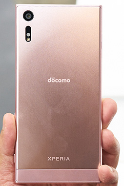 画像ギャラリー No.006のサムネイル画像 / NTTドコモ冬モデル「Xperia XZ」＆「Xperia X Compact」テストレポート。 そつのないデザインと安定した性能は好印象だ
