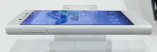 画像ギャラリー No.028のサムネイル画像 / NTTドコモ冬モデル「Xperia XZ」＆「Xperia X Compact」テストレポート。 そつのないデザインと安定した性能は好印象だ
