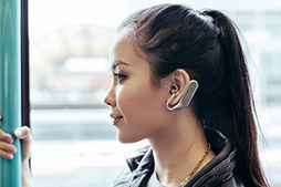 画像ギャラリー No.009のサムネイル画像 / ソニーが「Xperia XZ2」「Xperia XZ2 Compact」を発表。アスペクト比9：18の液晶パネルとSnapdragon 845採用のフラッグシップモデル