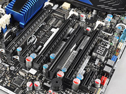 画像ギャラリー No.031のサムネイル画像 / 「Core i7-3960X＆3930K」レビュー。LGA2011の「Sandy Bridge-E」は，ハイエンドPC環境に何をもたらすか