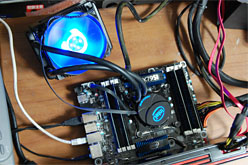 画像ギャラリー No.068のサムネイル画像 / 「Core i7-3960X＆3930K」レビュー。LGA2011の「Sandy Bridge-E」は，ハイエンドPC環境に何をもたらすか