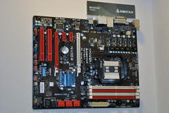 画像ギャラリー No.032のサムネイル画像 / ［COMPUTEX］Sandy Bridge-E対応のX79にLlano対応のA75などがズラリ。マザーボードベンダー各社が次期チップセット搭載製品を展示【画像追加】