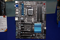 画像ギャラリー No.016のサムネイル画像 / GIGA-BYTE，Z77搭載のゲーマー向けマザーボードを公開。ATXモデルはPCIe 3.0 x16×2やx8×4接続に対応か