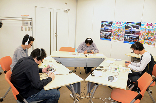 画像ギャラリー No.003のサムネイル画像 / PS Vitaのローンチタイトル「リッジレーサー」「塊魂 ノ・ビ〜タ」を，バンダイナムコゲームスのメディア向け体験会で試してきた