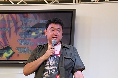 画像ギャラリー No.011のサムネイル画像 / 「LOLLIPOP CHAINSAW」の全国キャラバンがスタート。グラスホッパー・マニファクチュアの須田剛一氏が，その魅力を直々に紹介したスペシャルステージの模様をレポート 