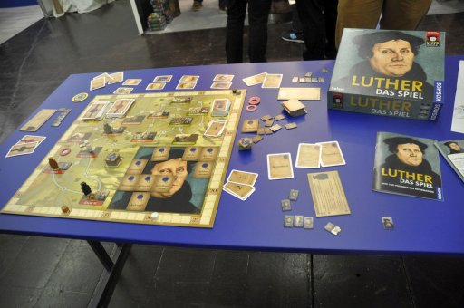 画像ギャラリー No.057のサムネイル画像 / ［SPIEL’16」新作ボードゲームカタログ展示会レポート（その２）。子供向けからマニア向けまで，世界の最新タイトルがここに集結