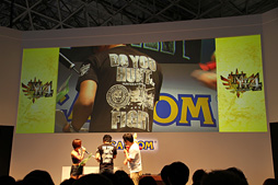 画像ギャラリー No.009のサムネイル画像 / ［TGS 2013］次長課長の井上さんが「モンスターハンター4」の“生狩り”を披露したステージイベントレポート。コラボや公式大会の情報も明らかに