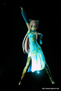 画像ギャラリー No.010のサムネイル画像 / “ミクの日”前夜祭となる，ファン待望の「初音ミクライブパーティー2012（ミクパ♪）」が開催。全34曲の人気楽曲が披露された“ひる”公演をレポート
