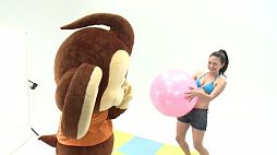 画像ギャラリー No.002のサムネイル画像 / 「スーパーモンキーボール 特盛あそビ〜タ！」，川村ゆきえさんが挑戦するプレイ動画の第2弾を公開