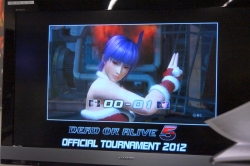 画像ギャラリー No.008のサムネイル画像 / PS Vita版実機デモも初披露。「DEAD OR ALIVE 5」初の公式全国大会，「Official Tournament 2012」レポート