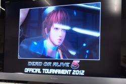 画像ギャラリー No.023のサムネイル画像 / PS Vita版実機デモも初披露。「DEAD OR ALIVE 5」初の公式全国大会，「Official Tournament 2012」レポート