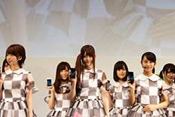 画像ギャラリー No.018のサムネイル画像 / HTC，WiMAXやおサイフ，ワンセグ対応のAndroid 4.0スマートフォン「HTC J」を発表。auから発売へ
