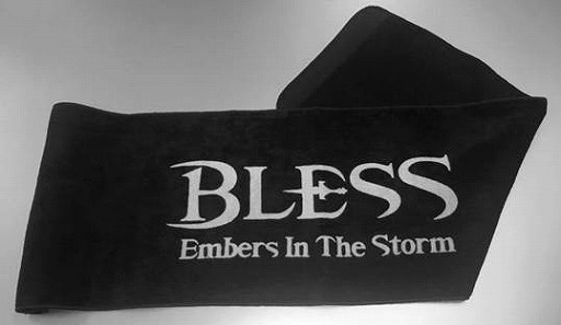 画像ギャラリー No.002のサムネイル画像 / 「BLESS」の公式生番組が本日21時より配信。オリジナルグッズが当たるプレゼント企画も