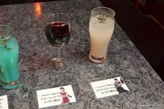 画像ギャラリー No.015のサムネイル画像 / 実際に飲める「t-ウイルス」など，オリジナルコラボメニューが提供される，“バイオハザード15周年記念×TBIグループ”コラボ企画の発表会をレポート