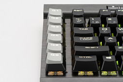 画像ギャラリー No.008のサムネイル画像 / 【PR】文句なしに多機能＆高性能。Corsairの「K95 RGB PLATINUM」は現状究極の全部入りゲーマー向けキーボードだ