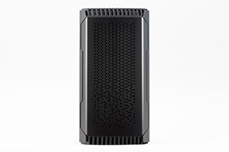 画像ギャラリー No.006のサムネイル画像 / 【PR】コンパクトで静音なゲームPC「CORSAIR ONE i160」は，4Kゲーム時代に最適なゲームマシンだ