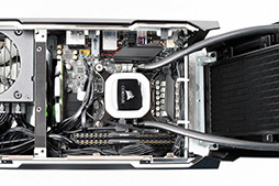 画像ギャラリー No.017のサムネイル画像 / 【PR】コンパクトで静音なゲームPC「CORSAIR ONE i160」は，4Kゲーム時代に最適なゲームマシンだ