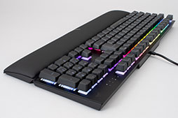 画像ギャラリー No.025のサムネイル画像 / 【PR】Corsairの新型キーボード「K60 RGB PRO SE」は，CHERRY VIOLAスイッチ採用でCherry MXの打鍵感を手頃な価格で実現