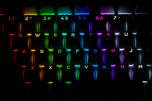 画像ギャラリー No.029のサムネイル画像 / 【PR】Corsairの新型キーボード「K60 RGB PRO SE」は，CHERRY VIOLAスイッチ採用でCherry MXの打鍵感を手頃な価格で実現