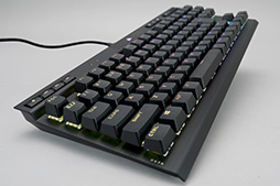 画像ギャラリー No.008のサムネイル画像 / 【PR】Corsairの新型10キーレス「K70 RGB TKL OPX」は，ストイックにeスポーツを突き詰めた高速応答性が見どころの光学式キーボードだ