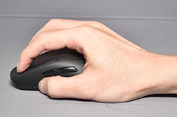 画像ギャラリー No.014のサムネイル画像 / Corsairのワイヤレスマウス「M75 AIR WIRELESS」は，持ちやすいボディと高速ポーリングレートによる初動の速さが見どころだ【PR】
