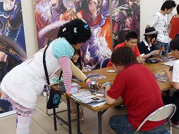 画像ギャラリー No.012のサムネイル画像 / 「三国志大戦 トレーディングカードゲーム」ファンが集結した「TCGの宴2014夏 in 東京」をレポート。ブースター第10弾の発売日なども発表に