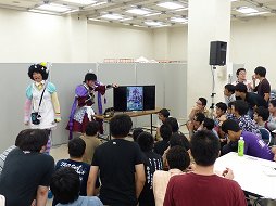 画像ギャラリー No.017のサムネイル画像 / 「三国志大戦 トレーディングカードゲーム」ファンが集結した「TCGの宴2014夏 in 東京」をレポート。ブースター第10弾の発売日なども発表に