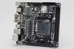 画像ギャラリー No.004のサムネイル画像 / 【PR】ガチのFPSプレイヤーがチェック。Kaveri「A10-7850K」搭載のゲームPCで，BF4のマルチは快適にプレイできるのか？