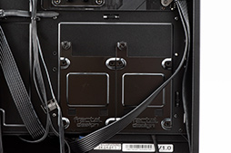 画像ギャラリー No.033のサムネイル画像 / 【PR】サイコム「G-Master Hydro X570A Extreme」は，CPUとRTX 30シリーズを液冷化して高性能と静音を両立した究極のゲームPCだ
