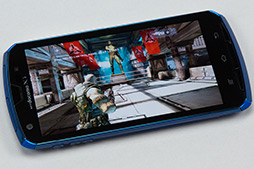 画像ギャラリー No.050のサムネイル画像 / 【PR】NTTドコモの2012年夏モデルスマートフォンから「GALAXY」「Xperia」「ARROWS」「Optimus」の4ブランド5モデルを紹介！