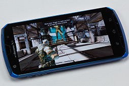 画像ギャラリー No.051のサムネイル画像 / 【PR】NTTドコモの2012年夏モデルスマートフォンから「GALAXY」「Xperia」「ARROWS」「Optimus」の4ブランド5モデルを紹介！