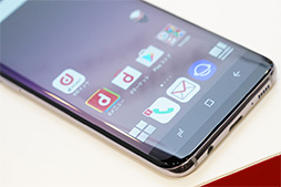 画像ギャラリー No.004のサムネイル画像 / NTTドコモ2017夏モデル「Galaxy S8＋」テストレポート。特異な縦長スマホはゲーマーにも適したハイエンド端末だ